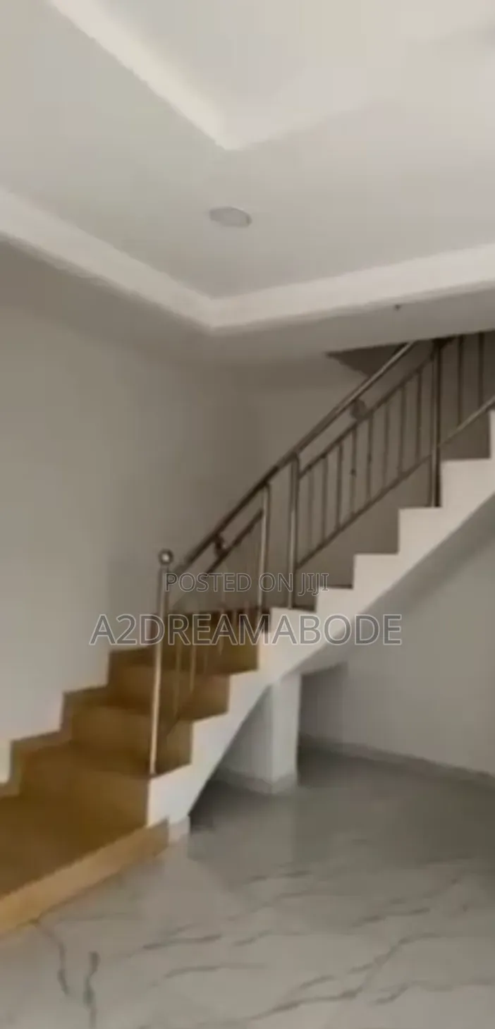 4bdrm Duplex in Opic, Isheri North for sale