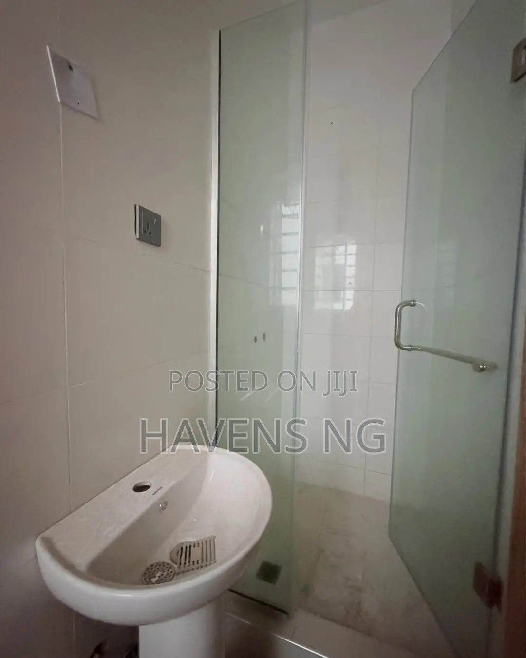 4bdrm Duplex in Ogudu GRA for sale