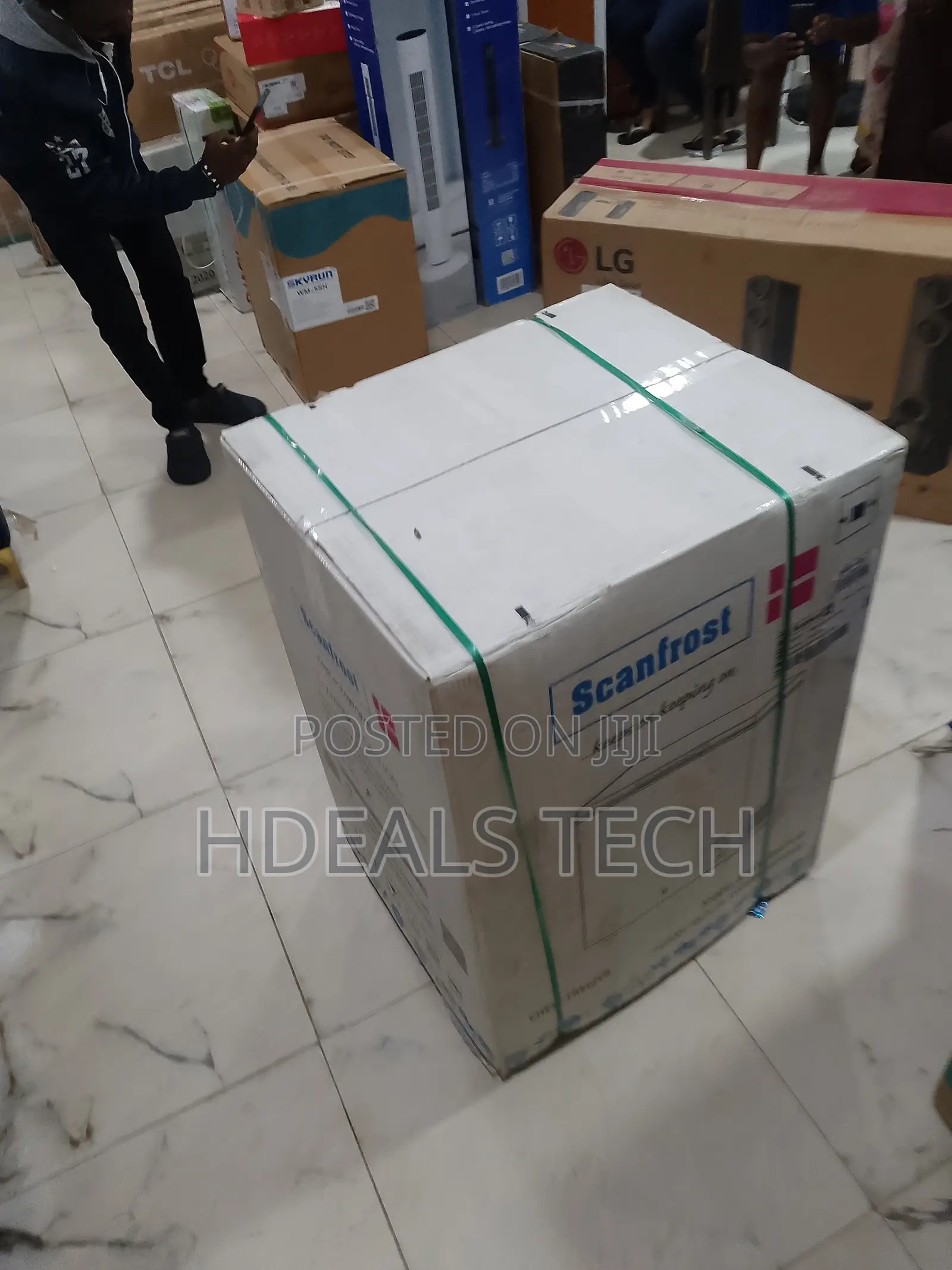 Scanfrost 150l High-Performance Chest Freezer With Durable Build