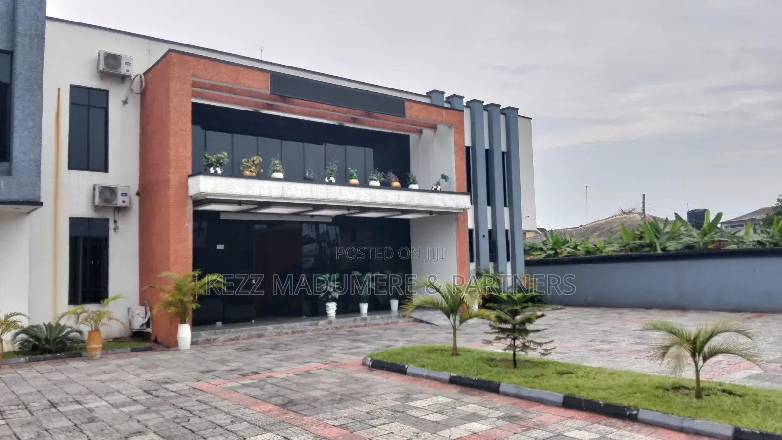 To Let / Lease : 800 Seats Capacity Hall With Gallery at Nta Rd , Ph