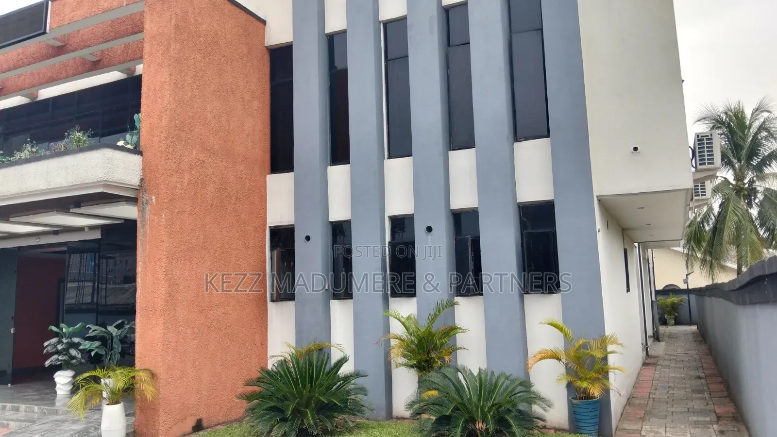 To Let / Lease : 800 Seats Capacity Hall With Gallery at Nta Rd , Ph
