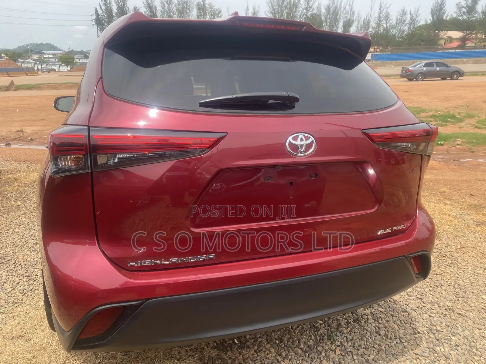 Toyota Highlander XLE 2021 Red