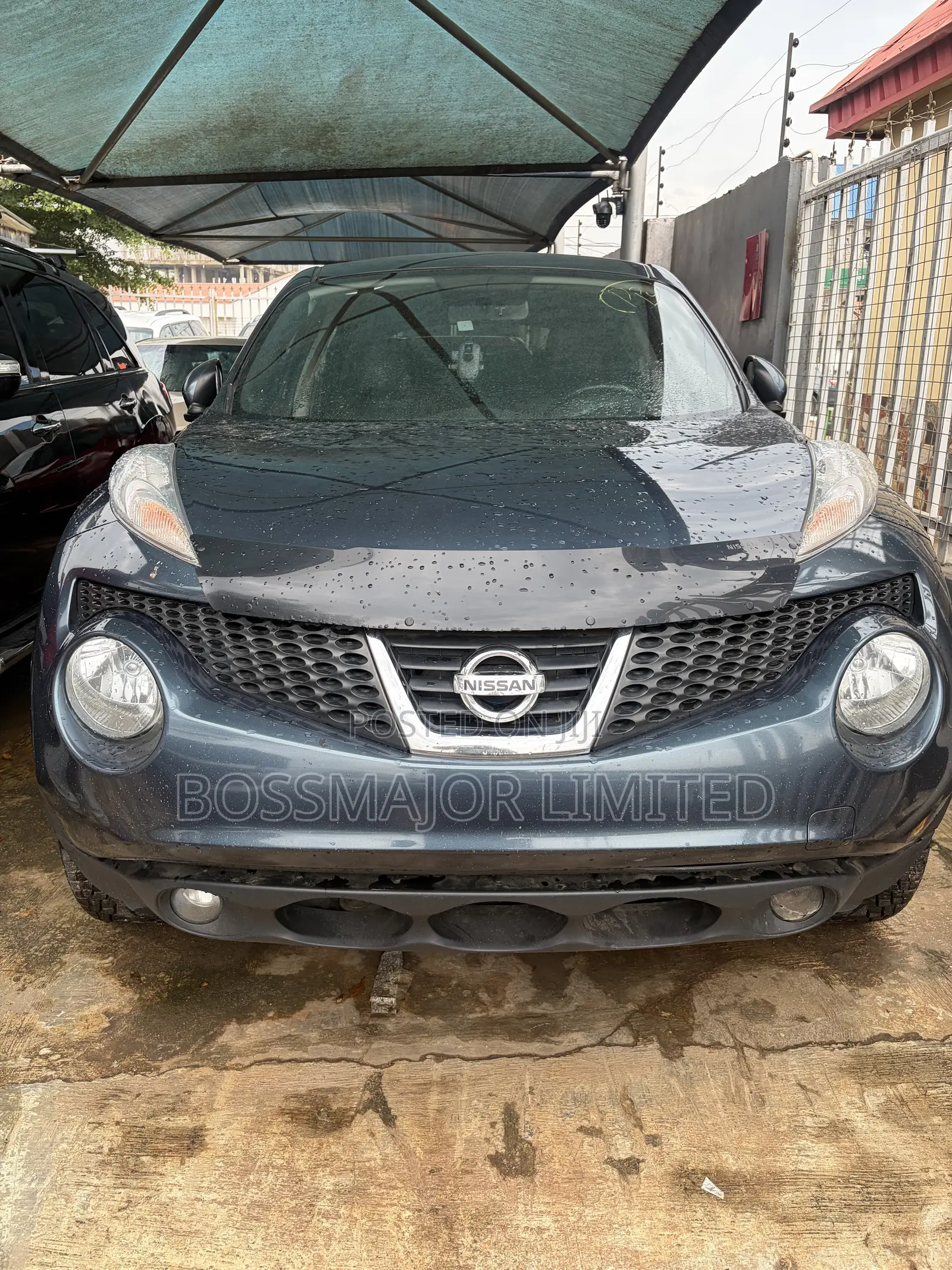 Nissan Juke SV 4dr Hatchback (1.6L 4cyl Turbo CVT) 2014 Blue