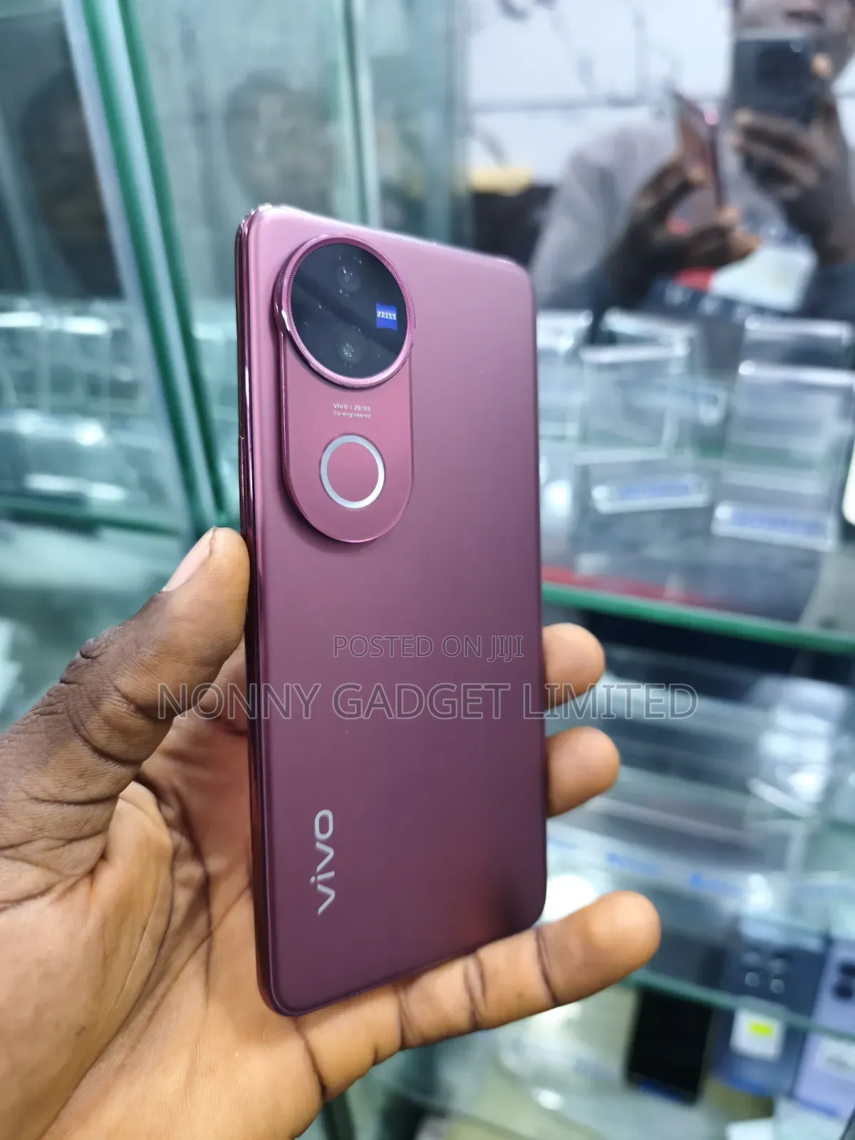 Vivo V50 512 GB Red
