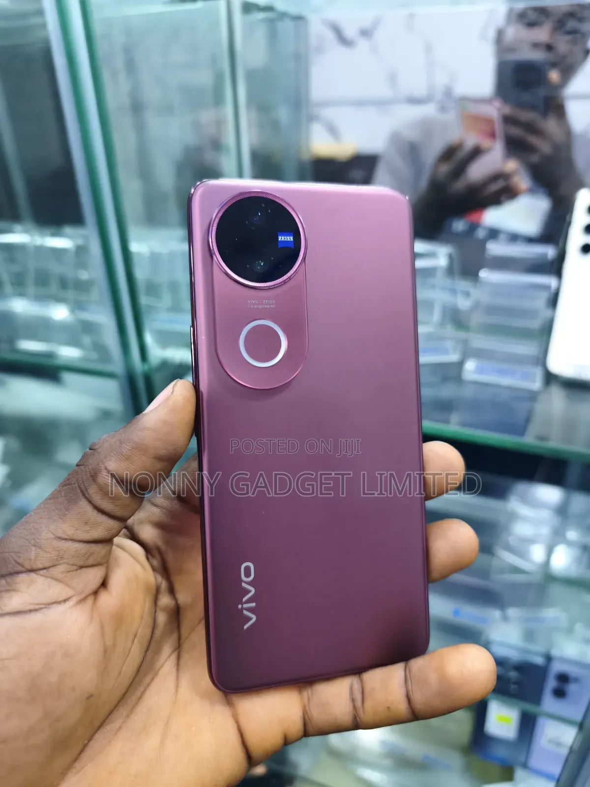 Vivo V50 512 GB Red