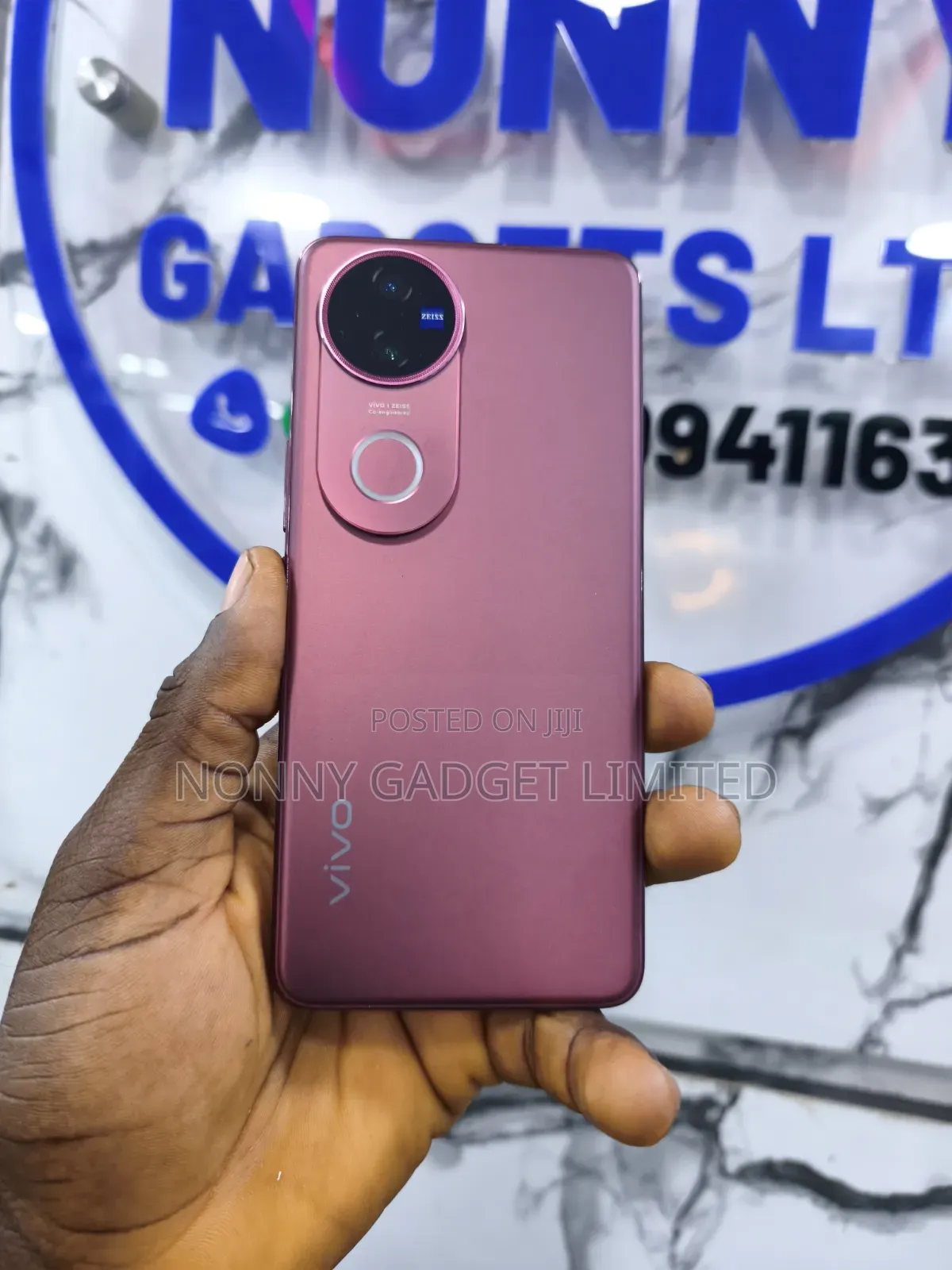 Vivo V50 512 GB Red