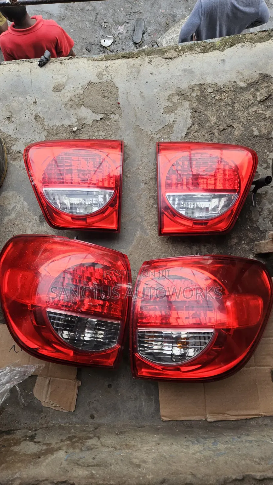 Complete Backlight Toyota Sequoia 2010