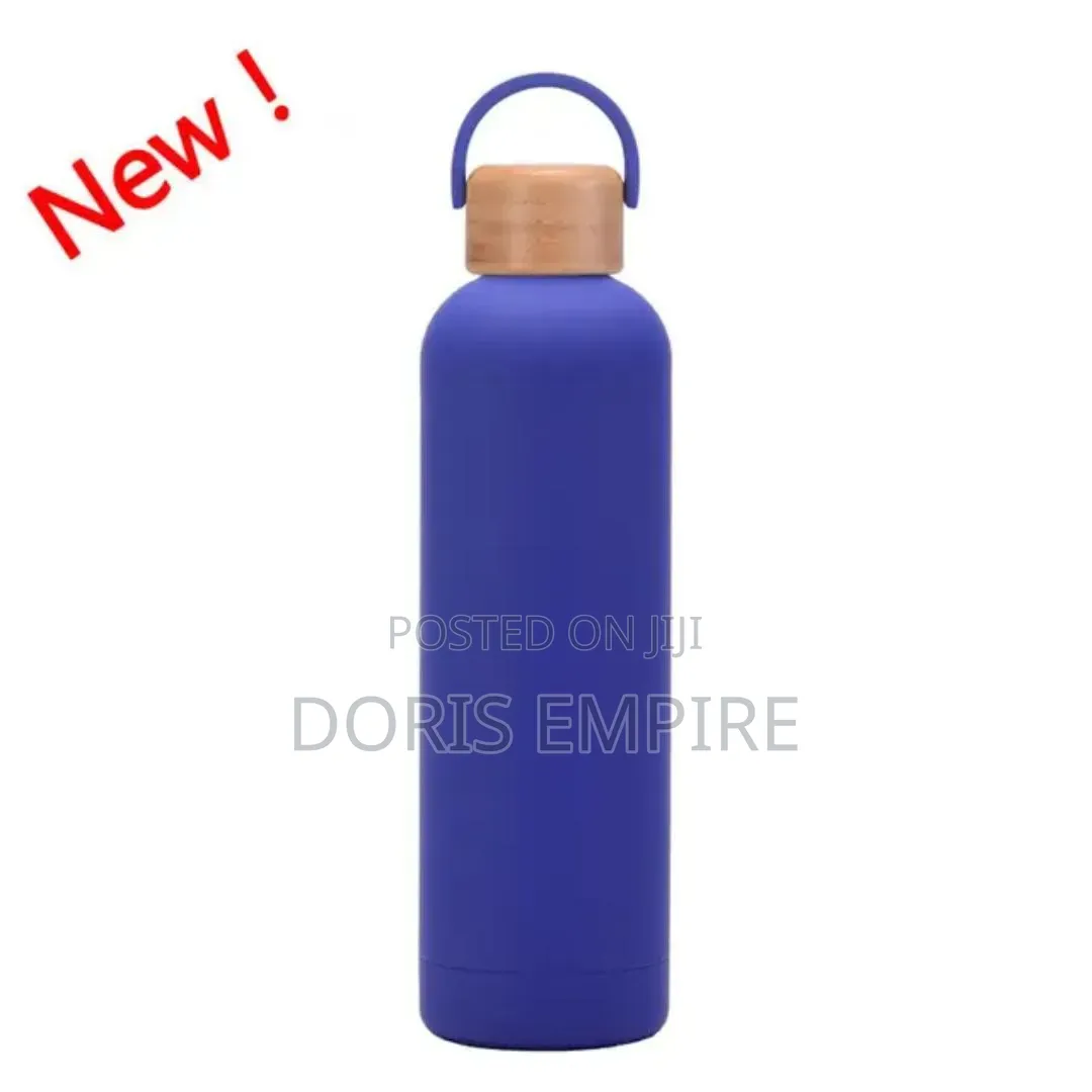 750ml Soft Touch Insulated Double Wall Vacuum Flask With Bamboo Cap