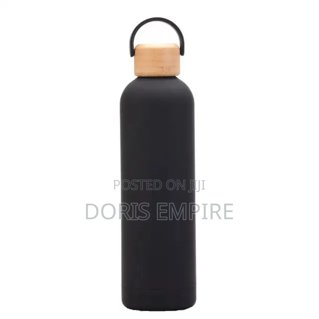 750ml Soft Touch Insulated Double Wall Vacuum Flask With Bamboo Cap