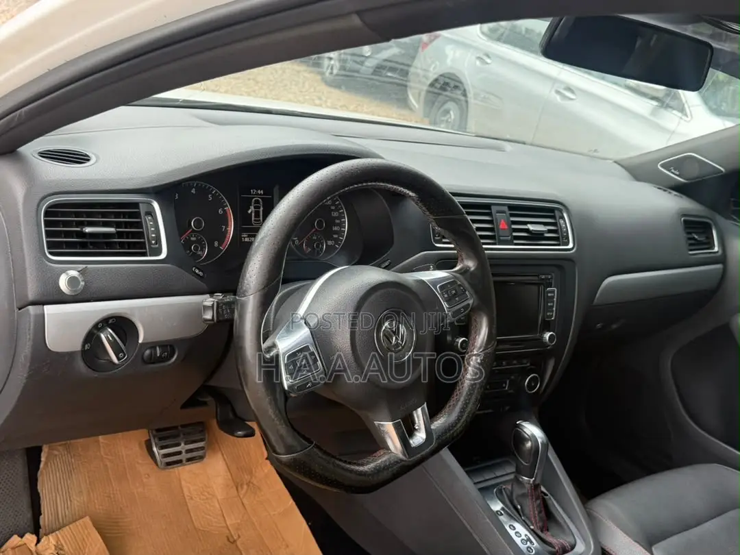 Volkswagen Jetta 2012 White