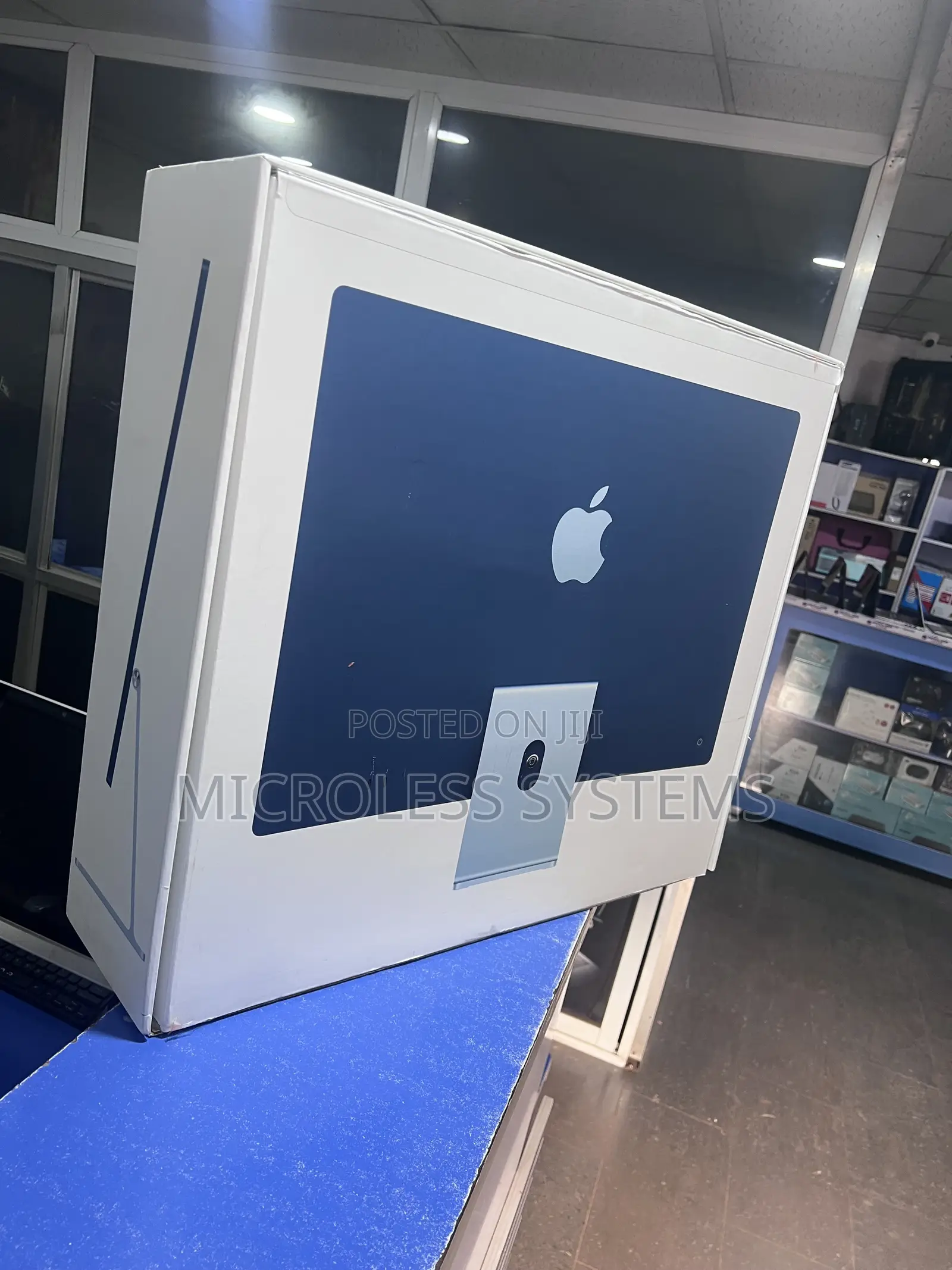 Desktop Computer Apple iMac M1 8GB Apple M1 SSD 512GB