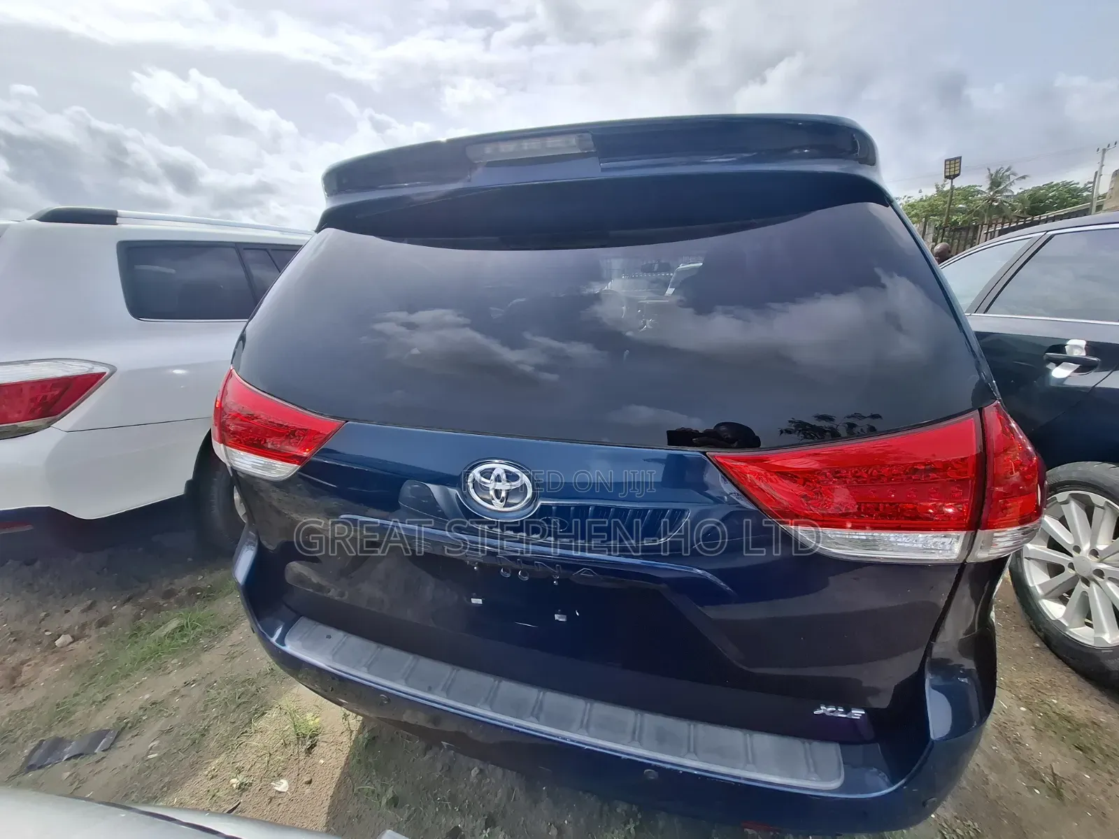Toyota Sienna XLE 7 Passenger 2011 Blue