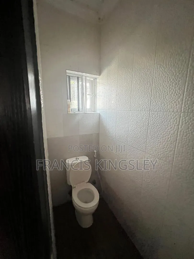 2bdrm Block of Flats in GRA Phase 1 for rent