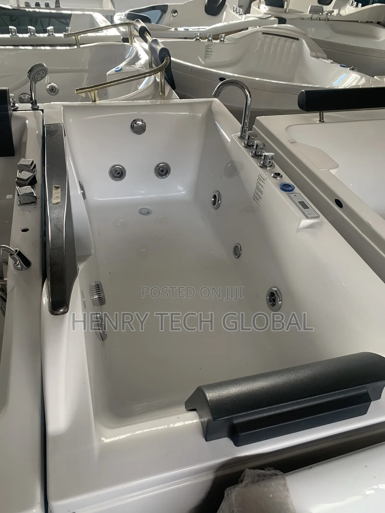 Single Straight Jacuzzi