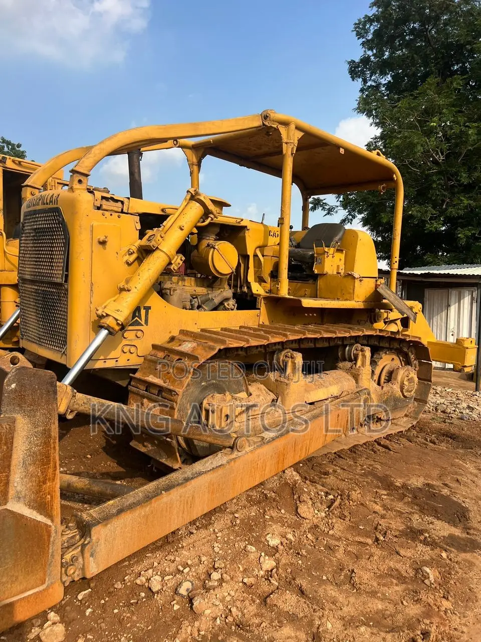 Cat D7 Bulldozer