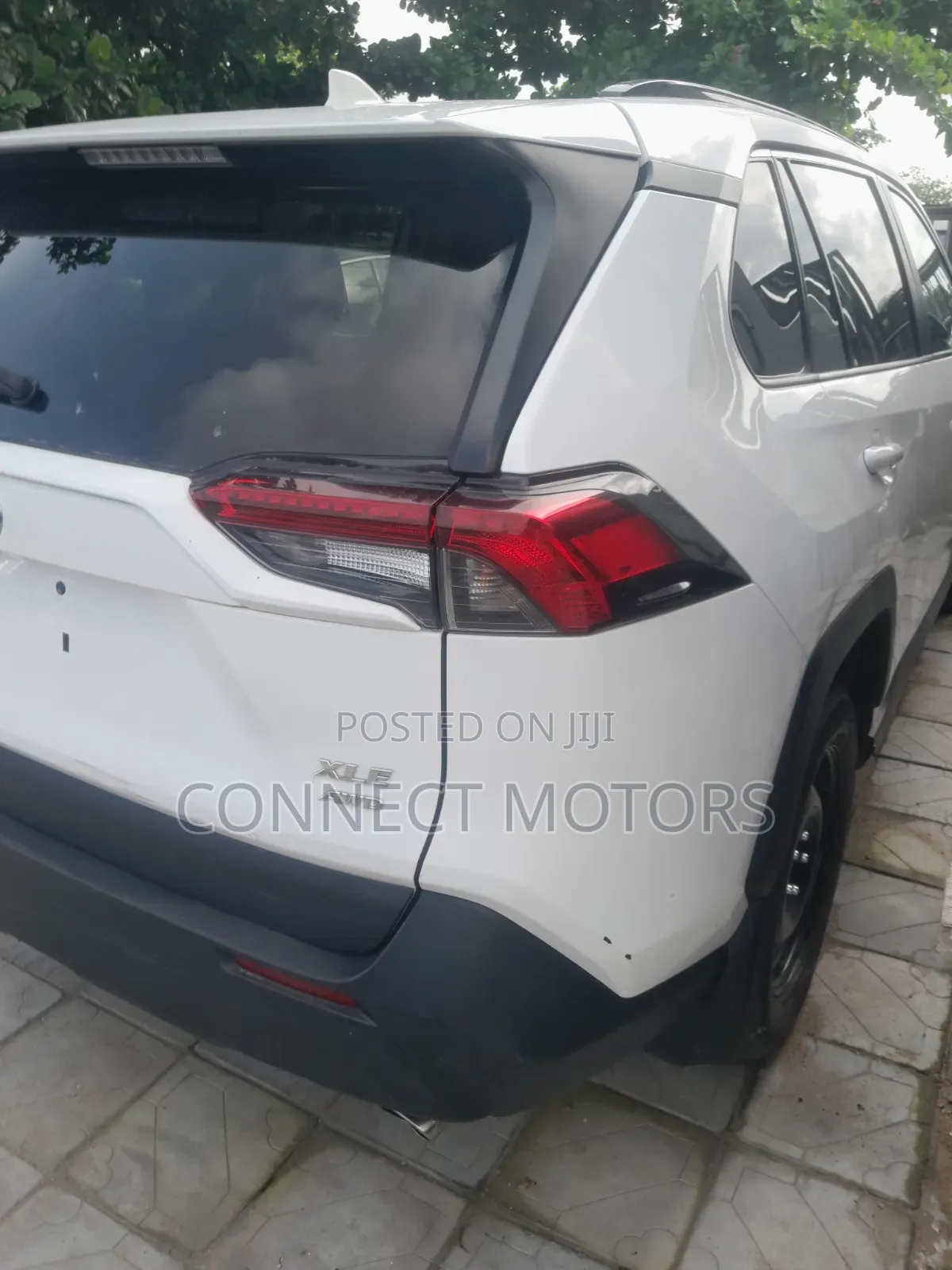 Toyota RAV4 XLE 2022 White