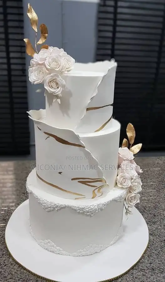 Elegant Fondant Cakes | Custom Designs for Every Celebration