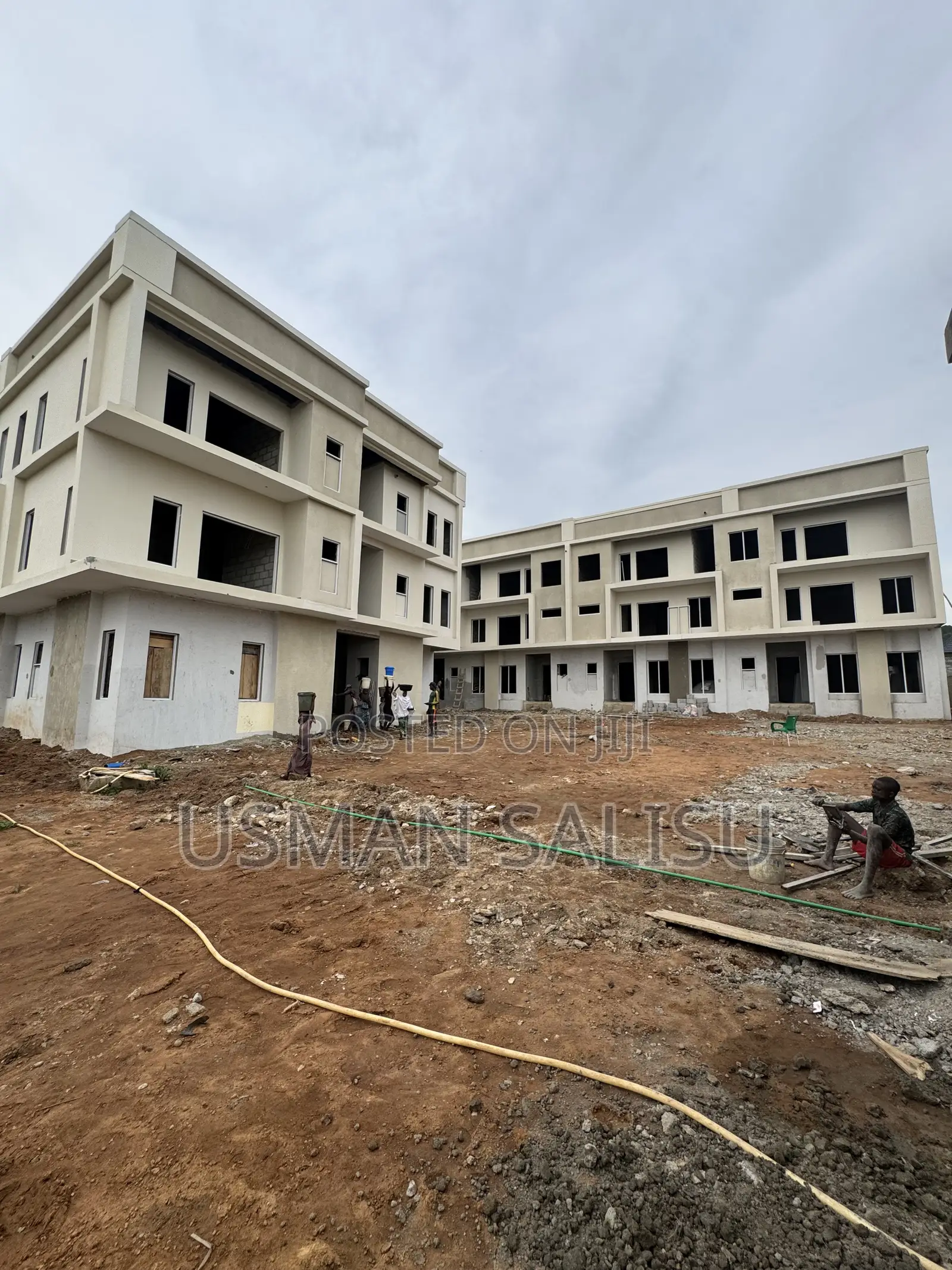 3bdrm Block of Flats in Life Camp for sale