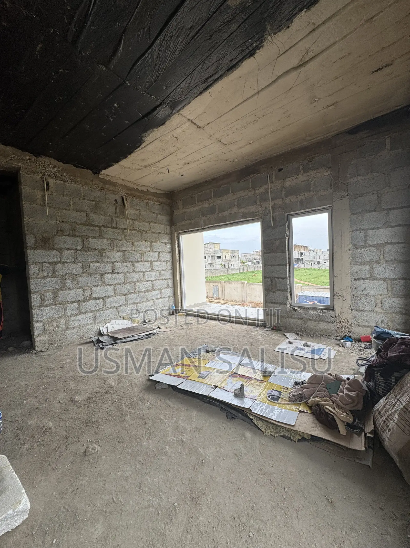 3bdrm Block of Flats in Life Camp for sale
