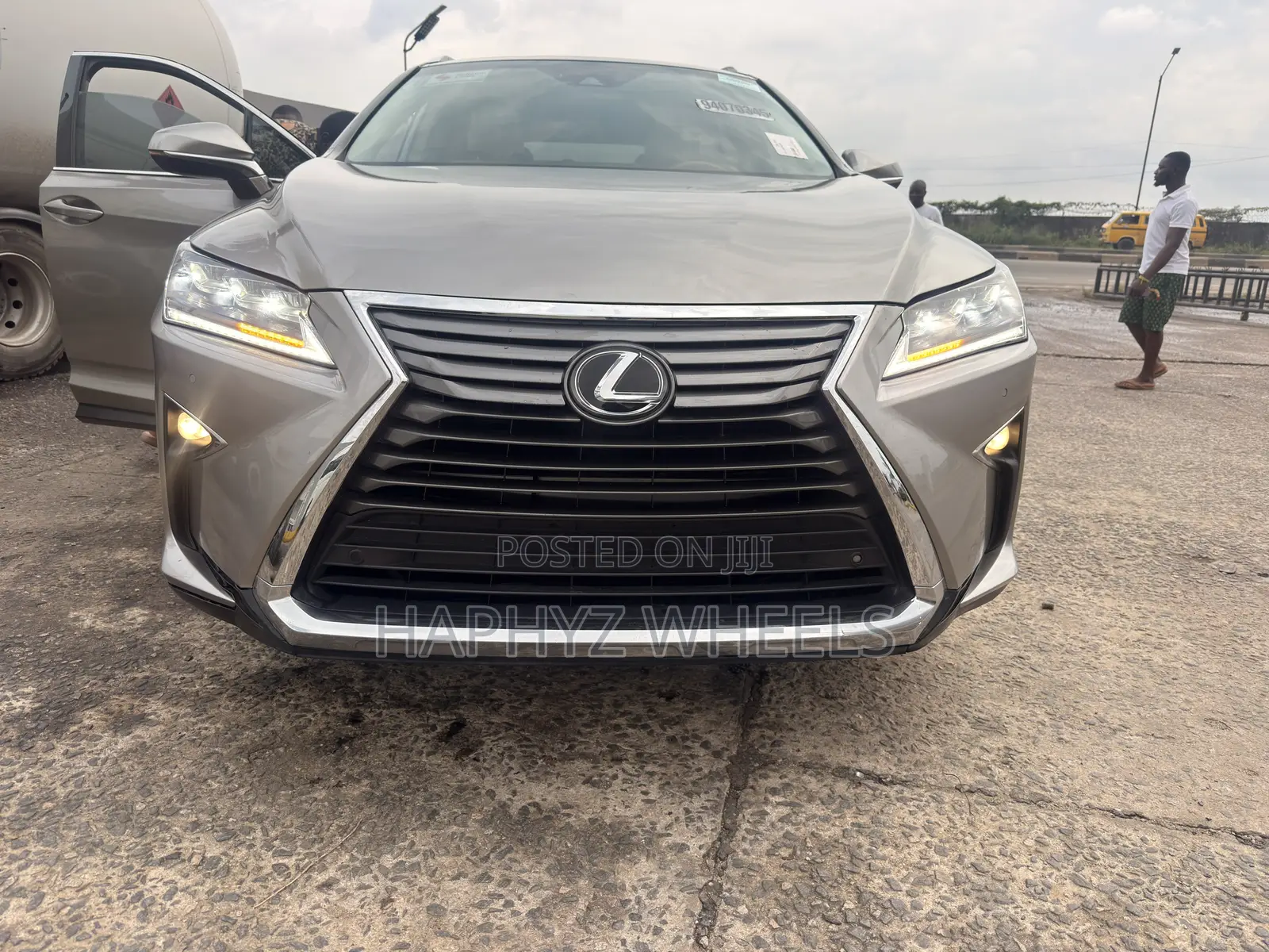 Lexus RX 350 FWD 2017 Gold