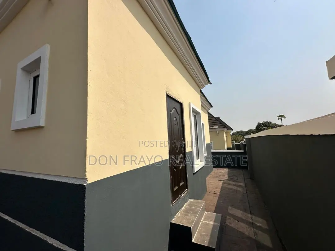 3bdrm Bungalow in Airforce Akobo for sale
