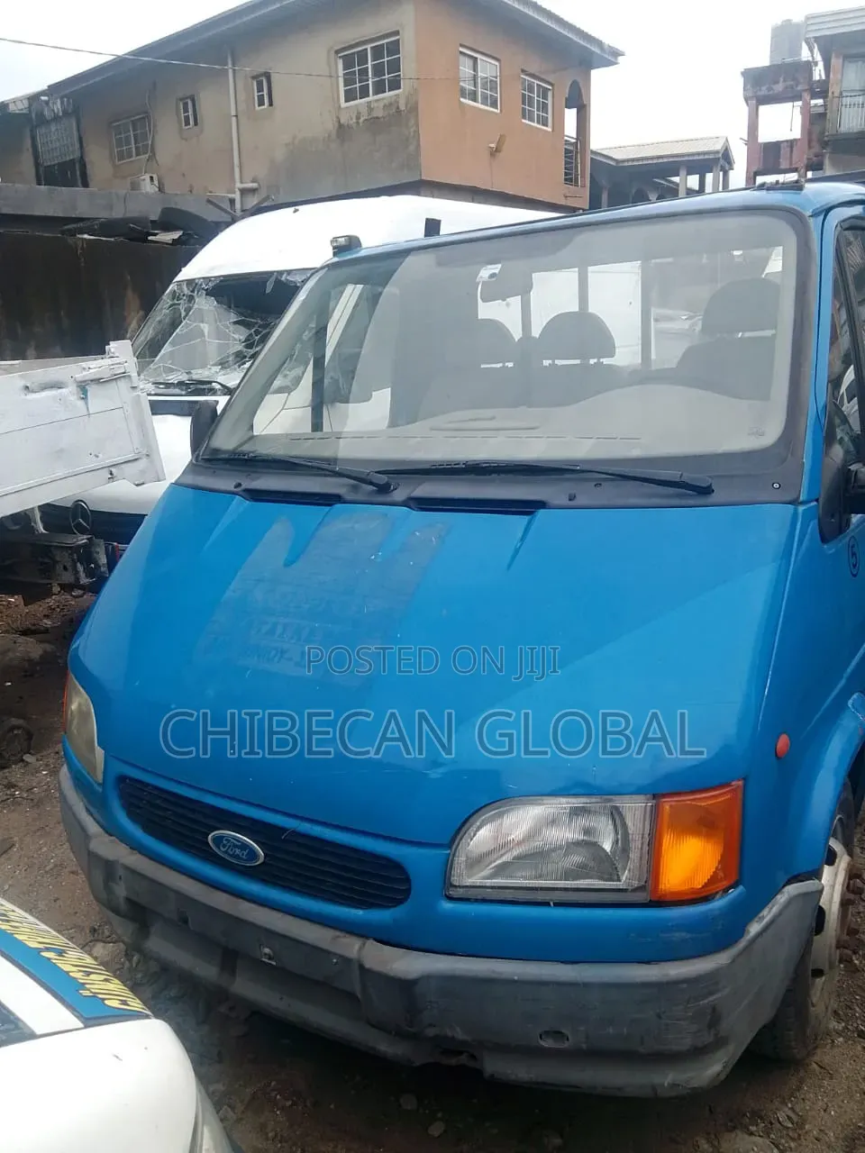 Ford Transit Truck (Petrol) 6 Tyres Tokunbo