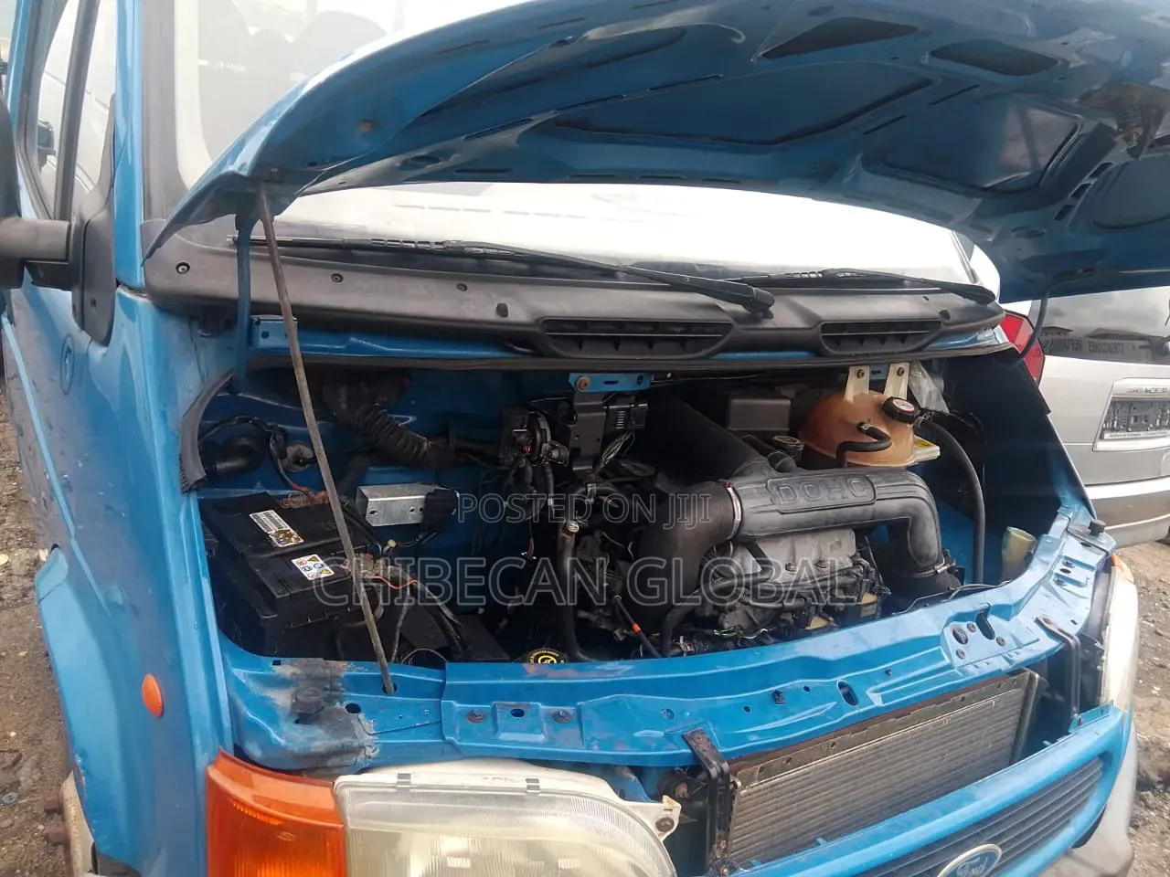 Ford Transit Truck (Petrol) 6 Tyres Tokunbo