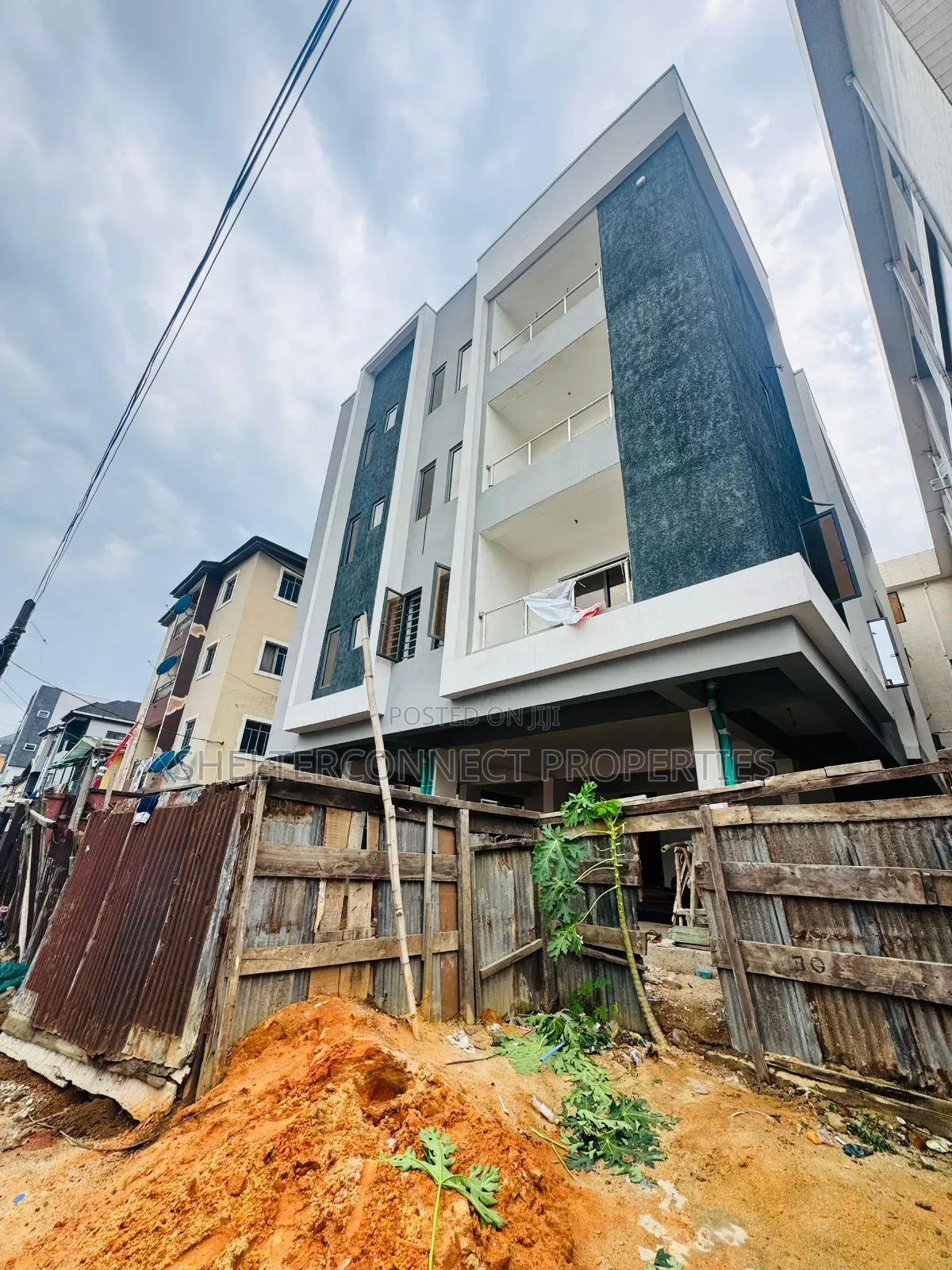 3bdrm Apartment in Sabo / Yaba for sale