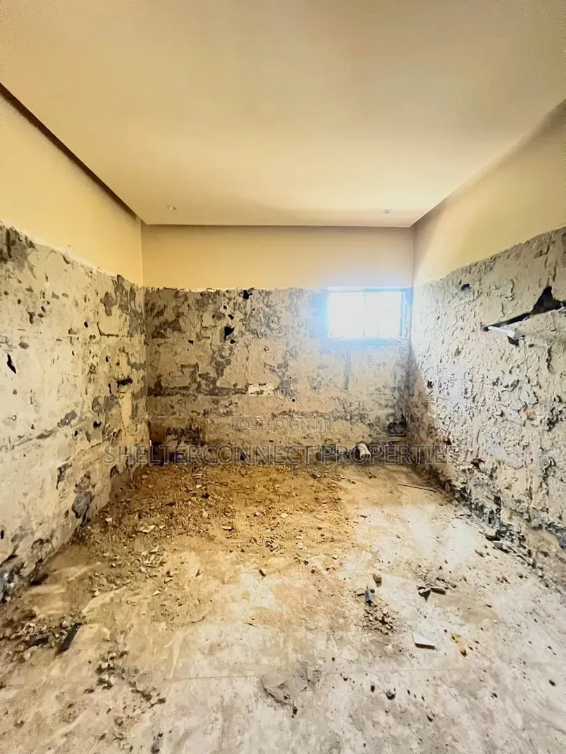 2bdrm Penthouse in Lekki Phase 1 for rent