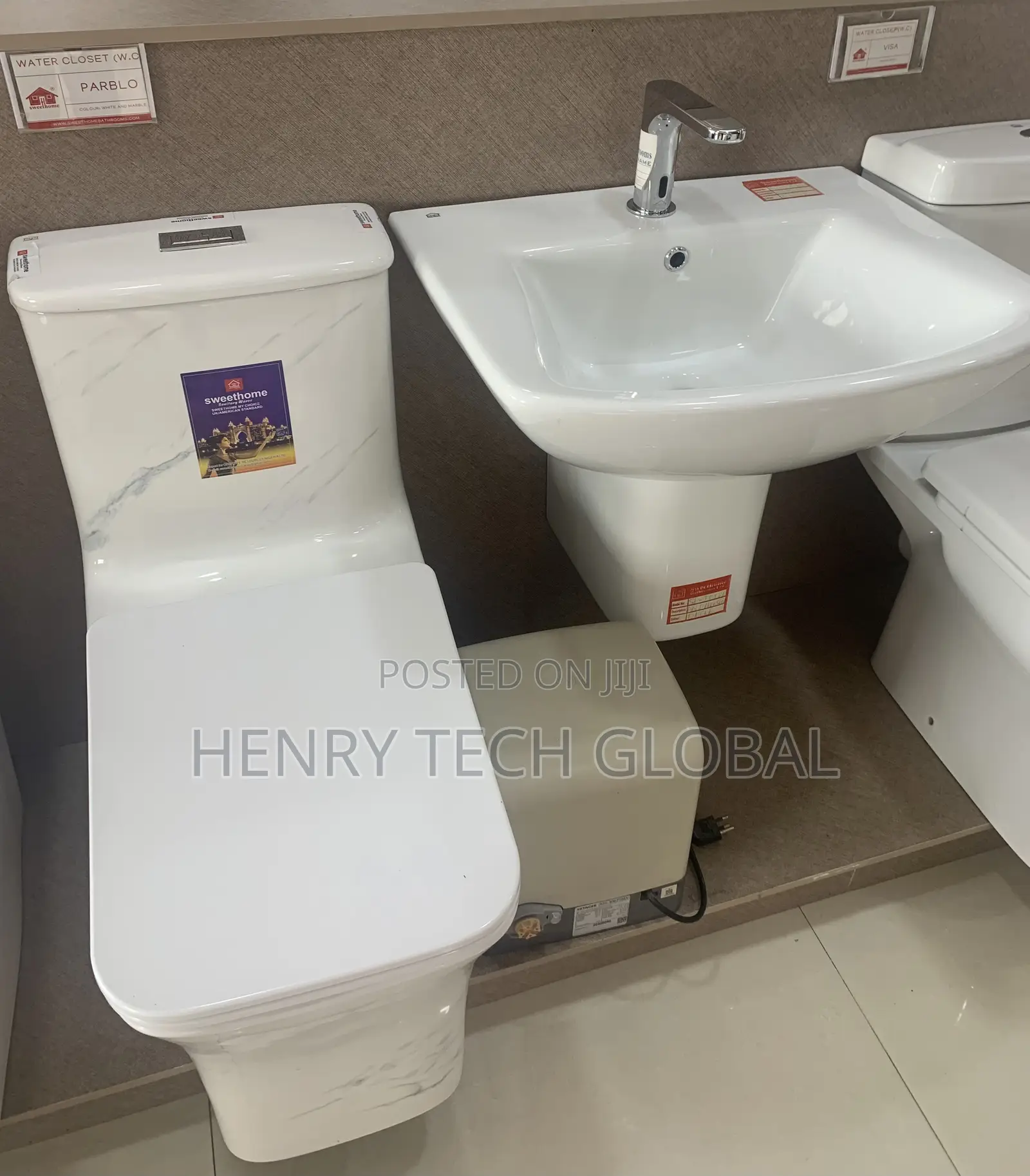 Complete Set of Wc With Suspended Basin and Pedestal