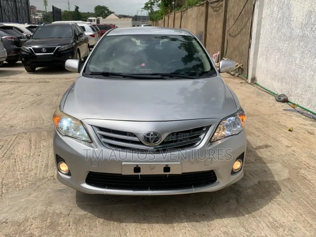 Toyota Corolla 2013 Silver