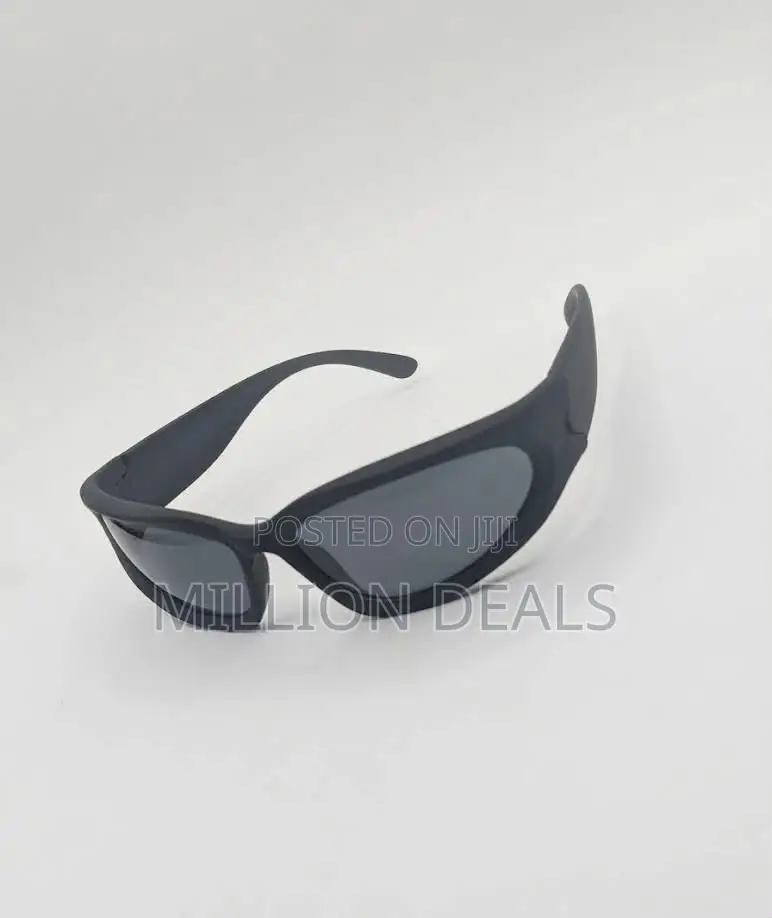 Wrap Around Oval Classic Men's Sunglasses Black