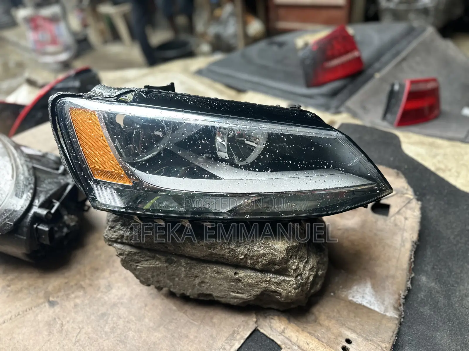 Headlights Volkswagen Jetta 2012