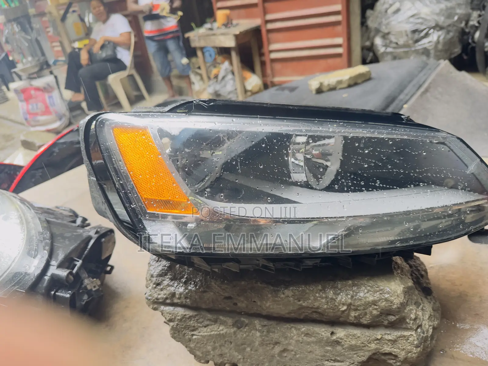 Headlights Volkswagen Jetta 2012