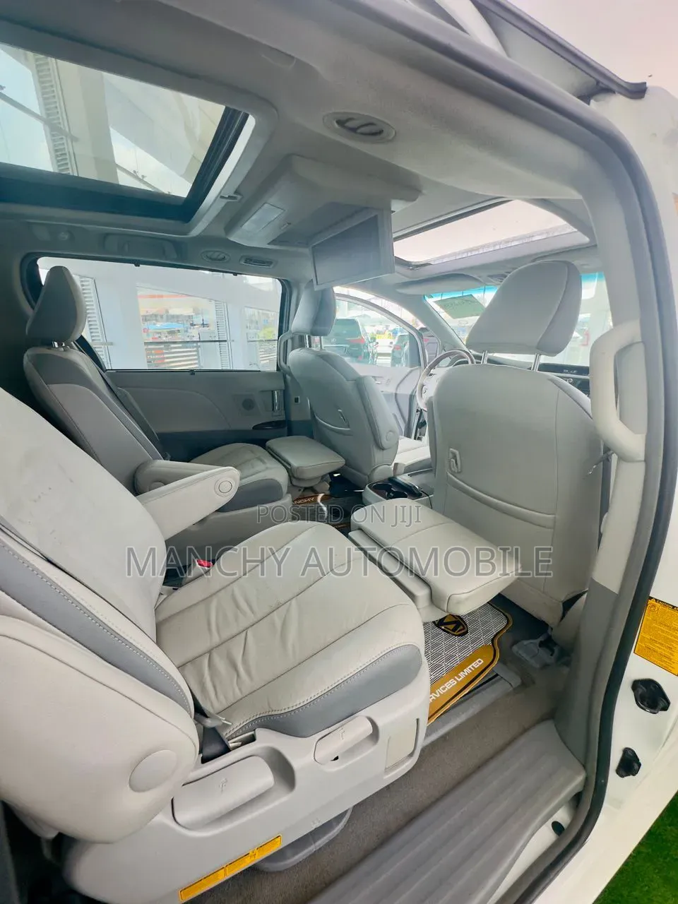 Toyota Sienna L 7-Passenger 4dr Minivan (3.5L 6cyl 6A) 2014 White