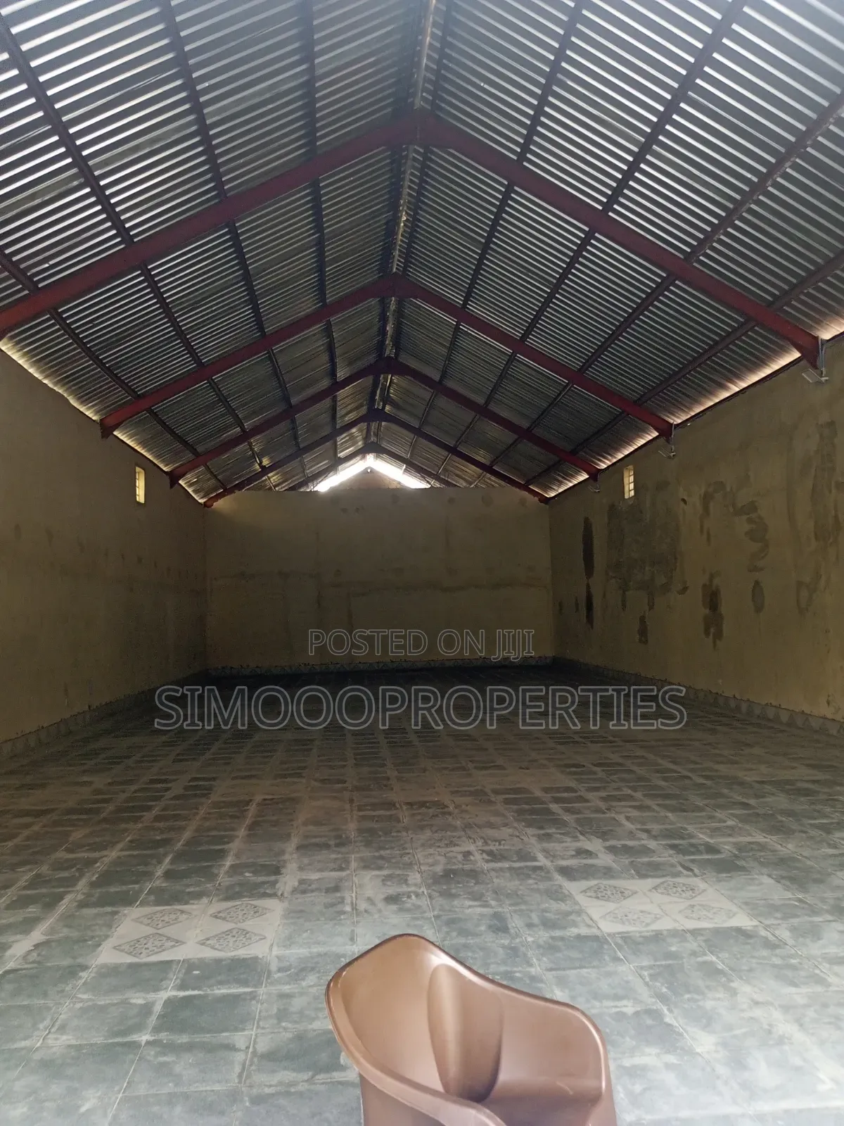 A Very Massive Warehouse for Lease at Ogunfayo Bus Stop