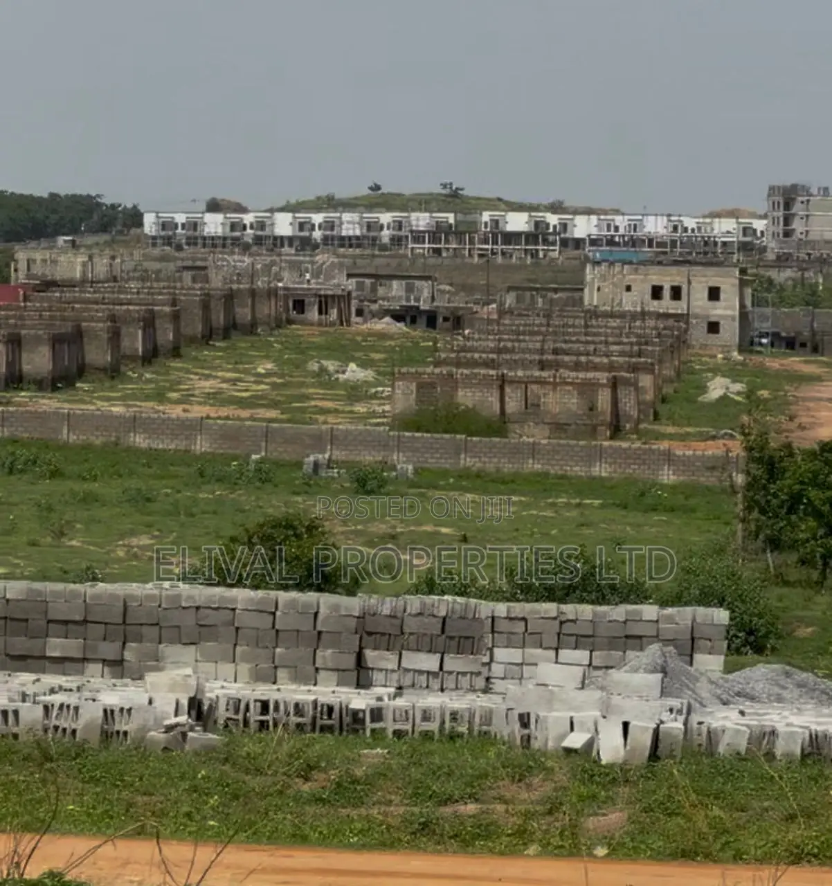 Estate Land in Lifecamp