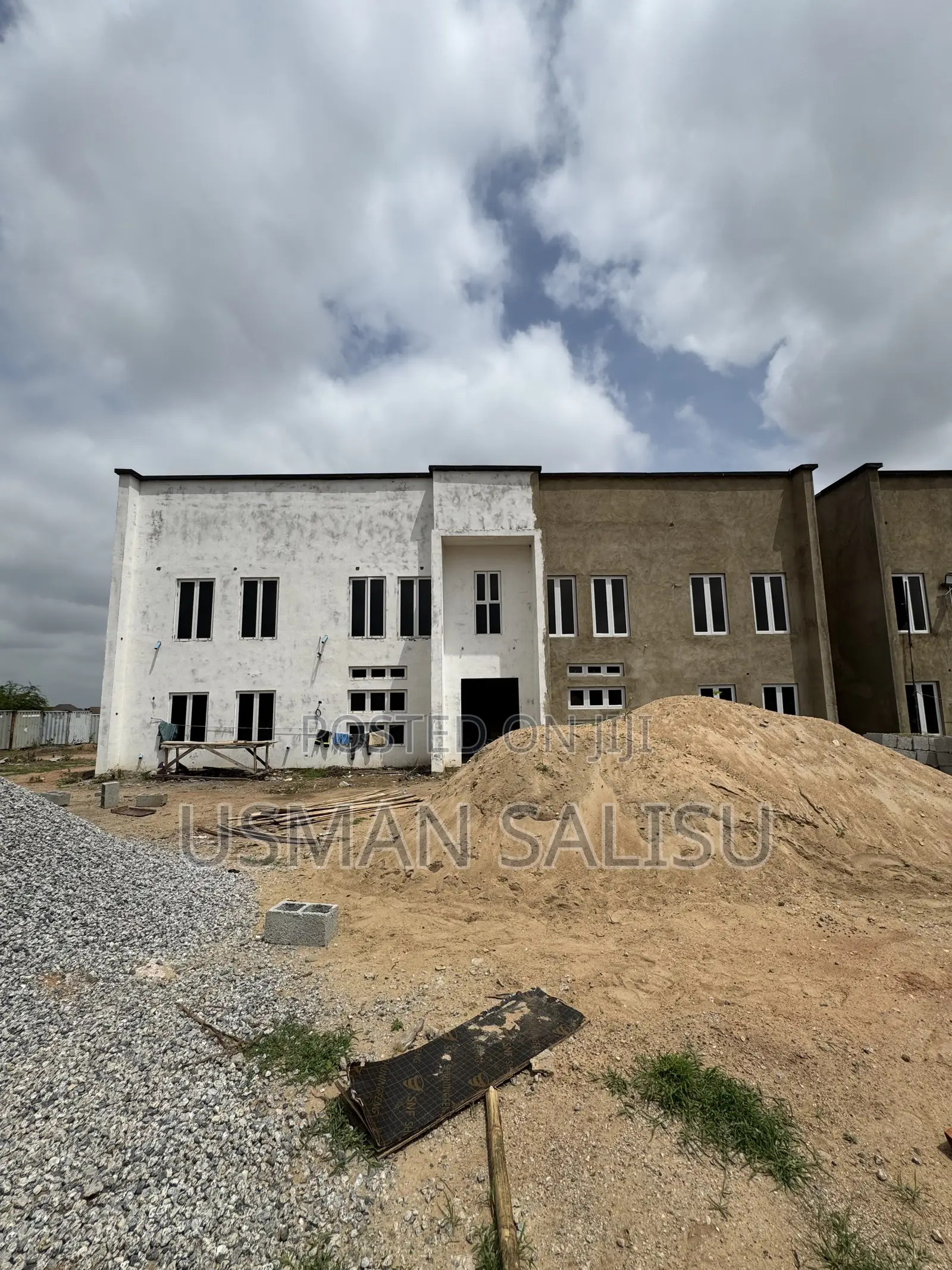 3bdrm Block of Flats in Karsana for sale