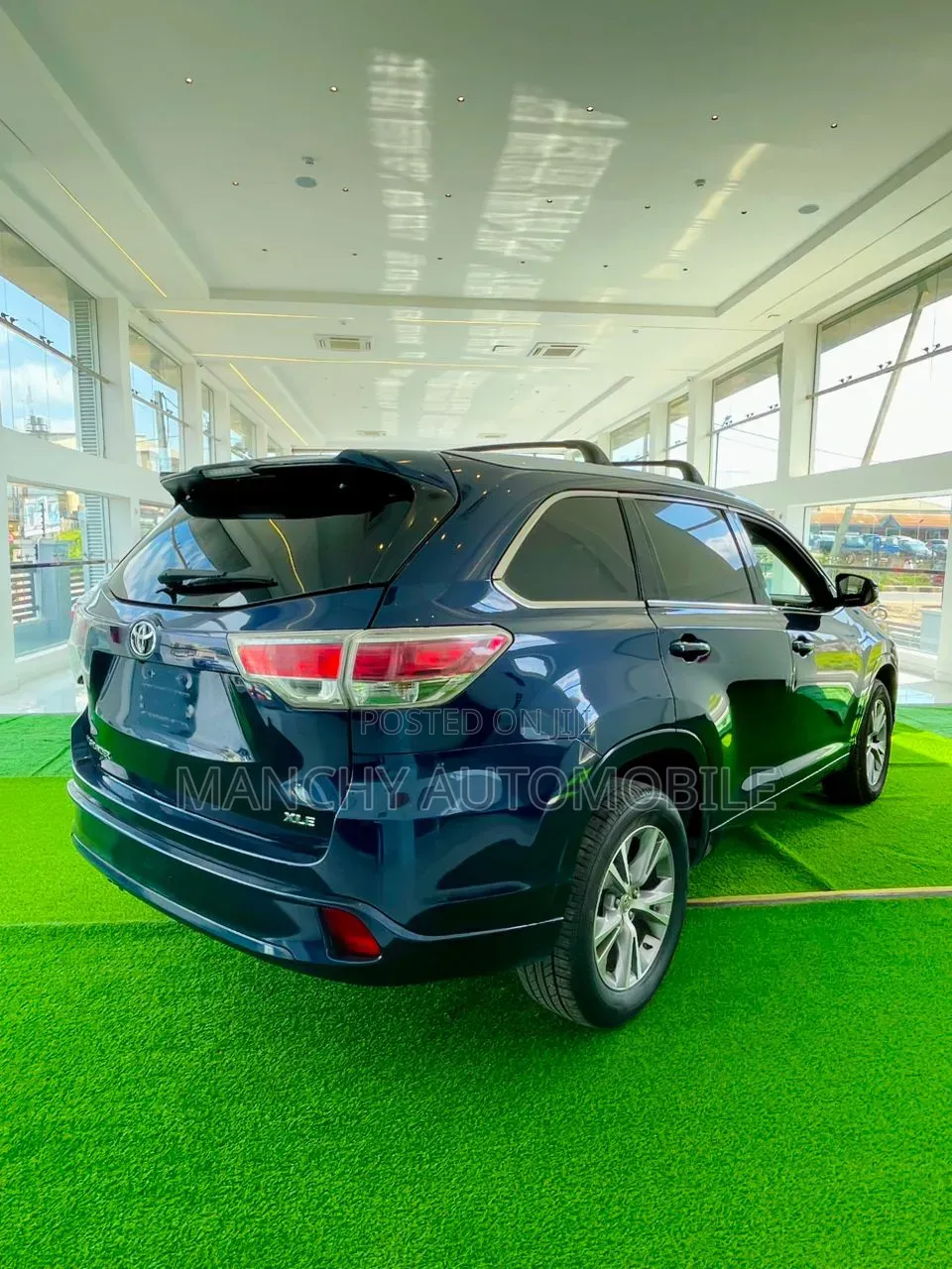 Toyota Highlander XLE 4dr SUV AWD (3.5L 6cyl 6A) 2015 Blue