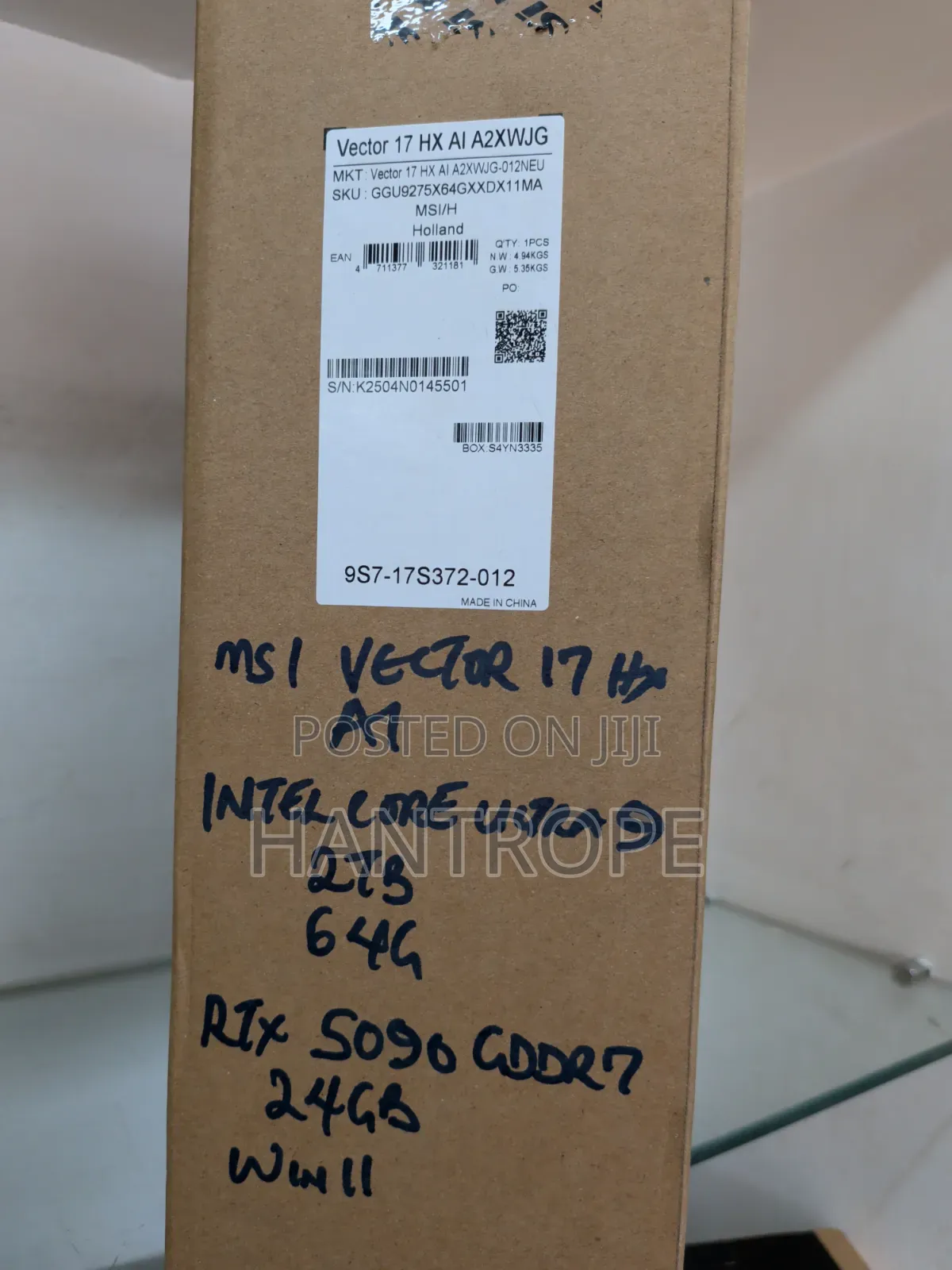 New Laptop MSI Vector 17 HX AI A2XWJG 64GB Intel Core Ultra 9 SSD 2T