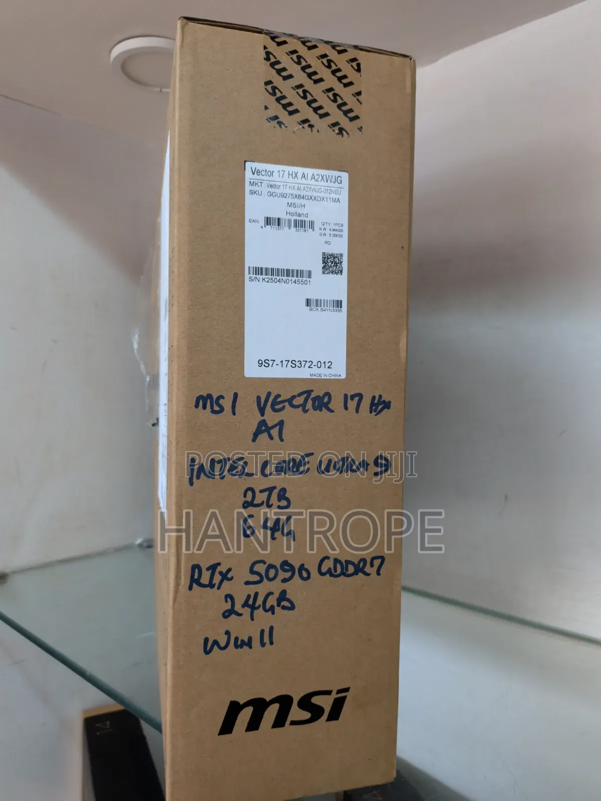 New Laptop MSI Vector 17 HX AI A2XWJG 64GB Intel Core Ultra 9 SSD 2T