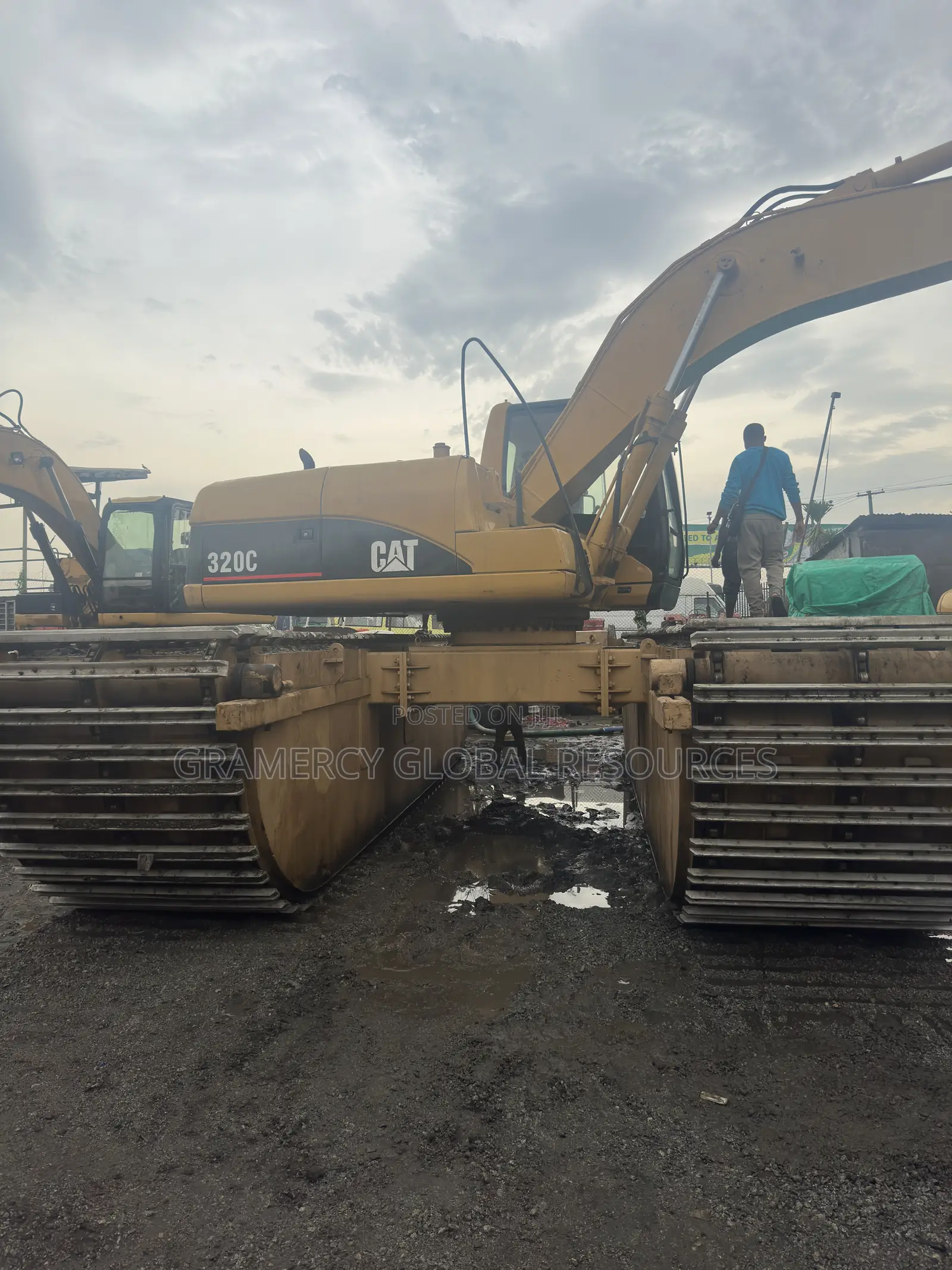 Foreign Used Swamp Buggy Cat 320 C Step 1/ Wilco Track Step 2