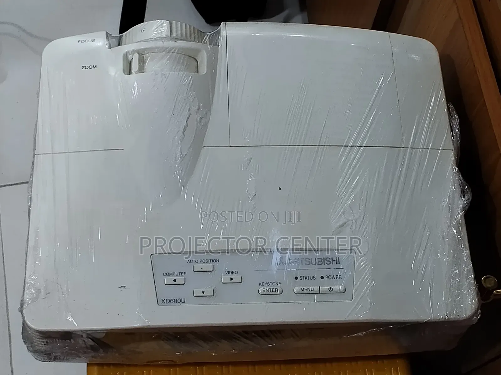 Mitsubishi Xd600u 4500lumens Projector