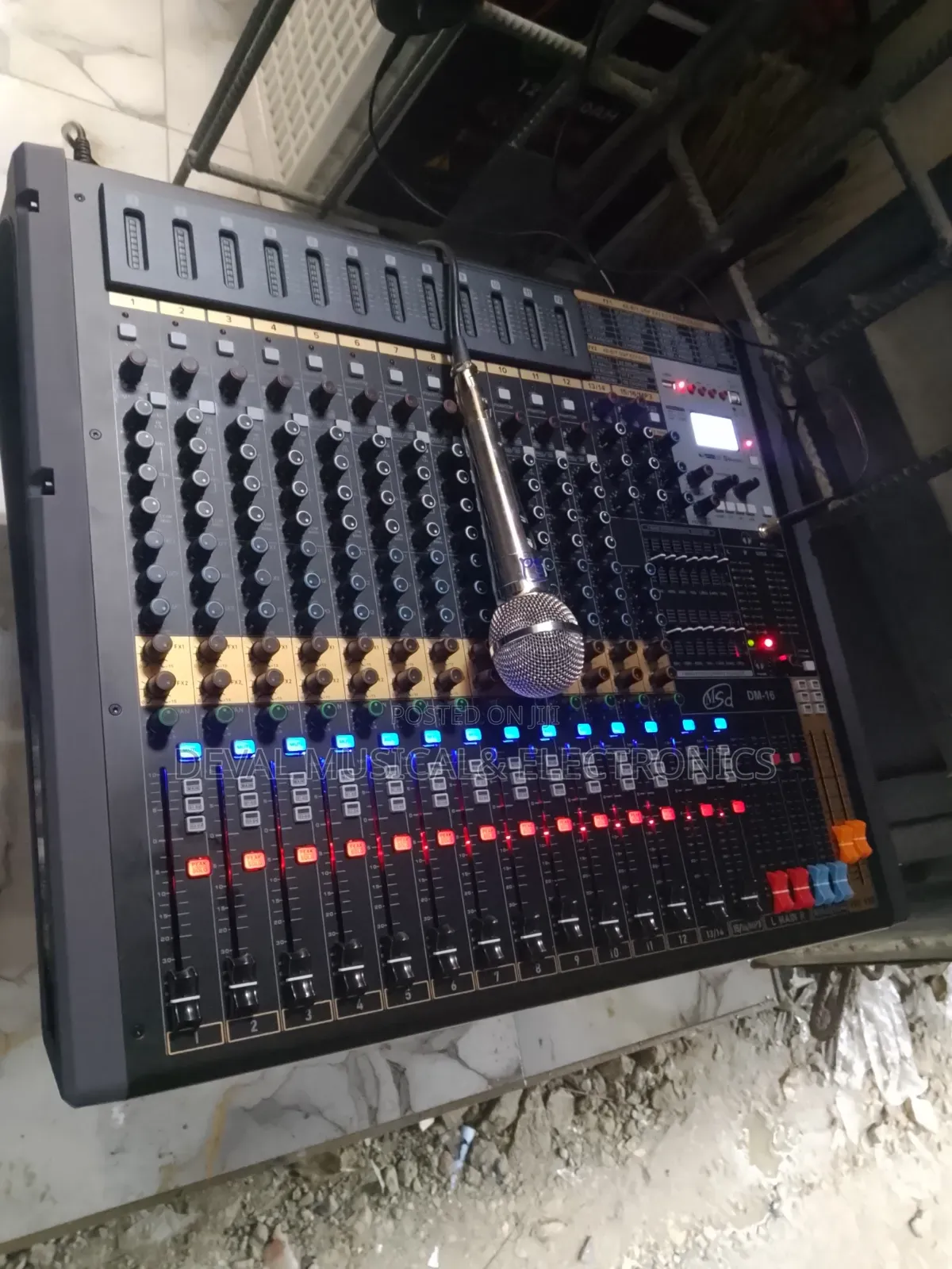 MSD 16channel Semi-Digital Mixer