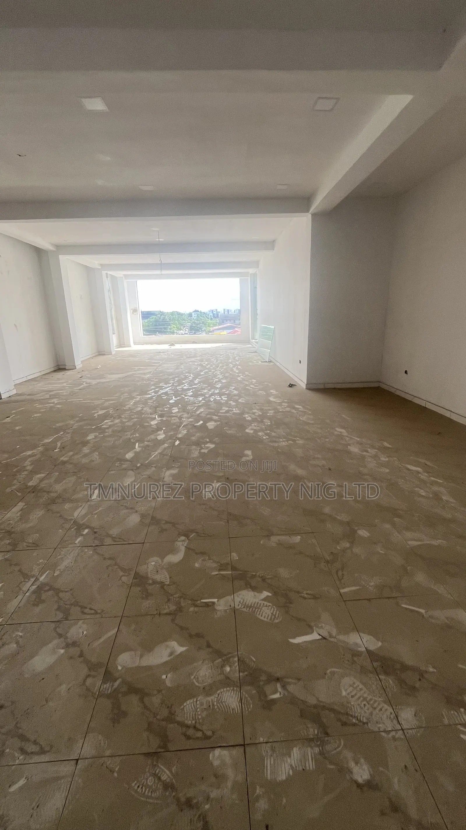 Big Showroom Space for Rent