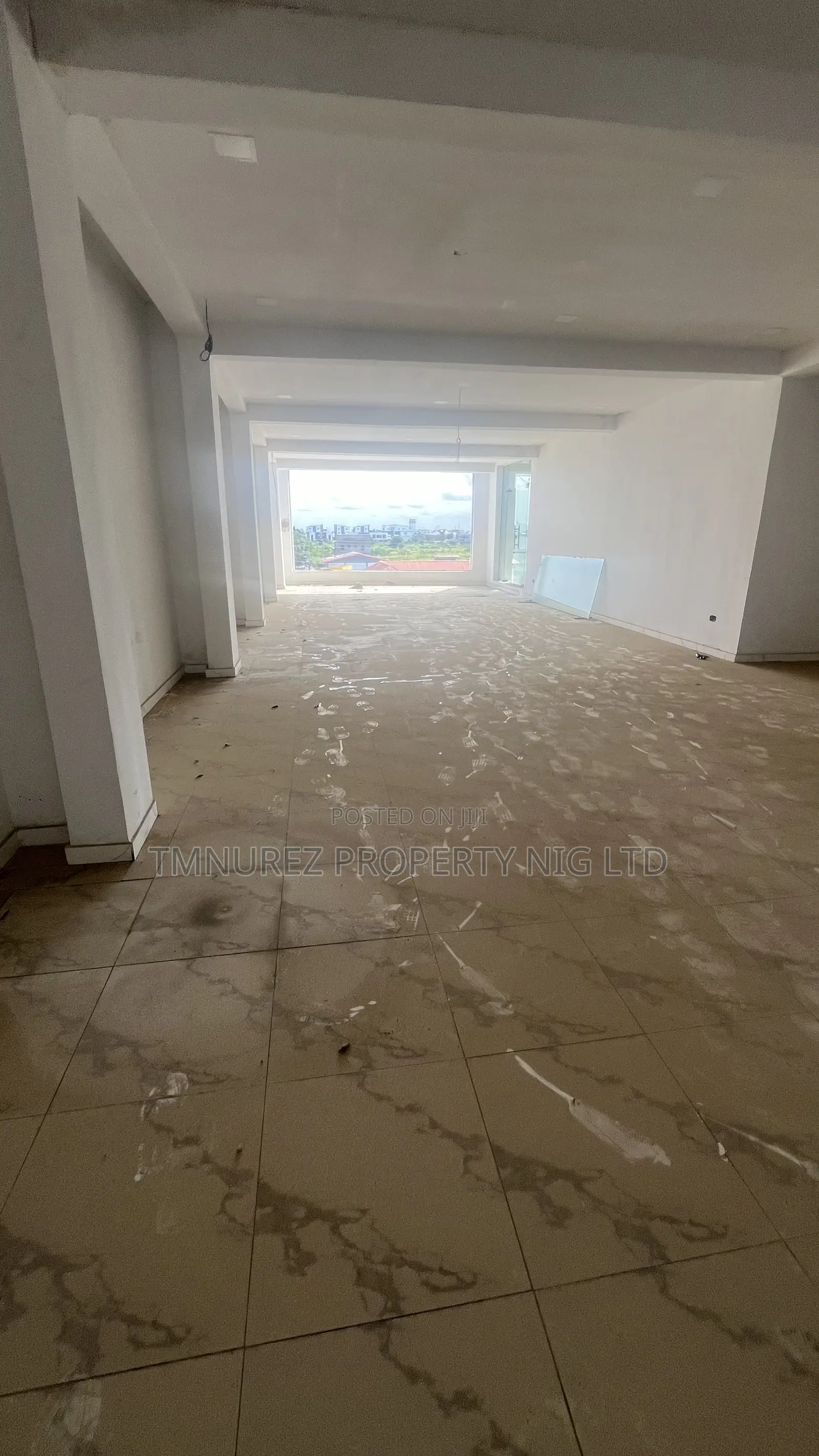 Big Showroom Space for Rent