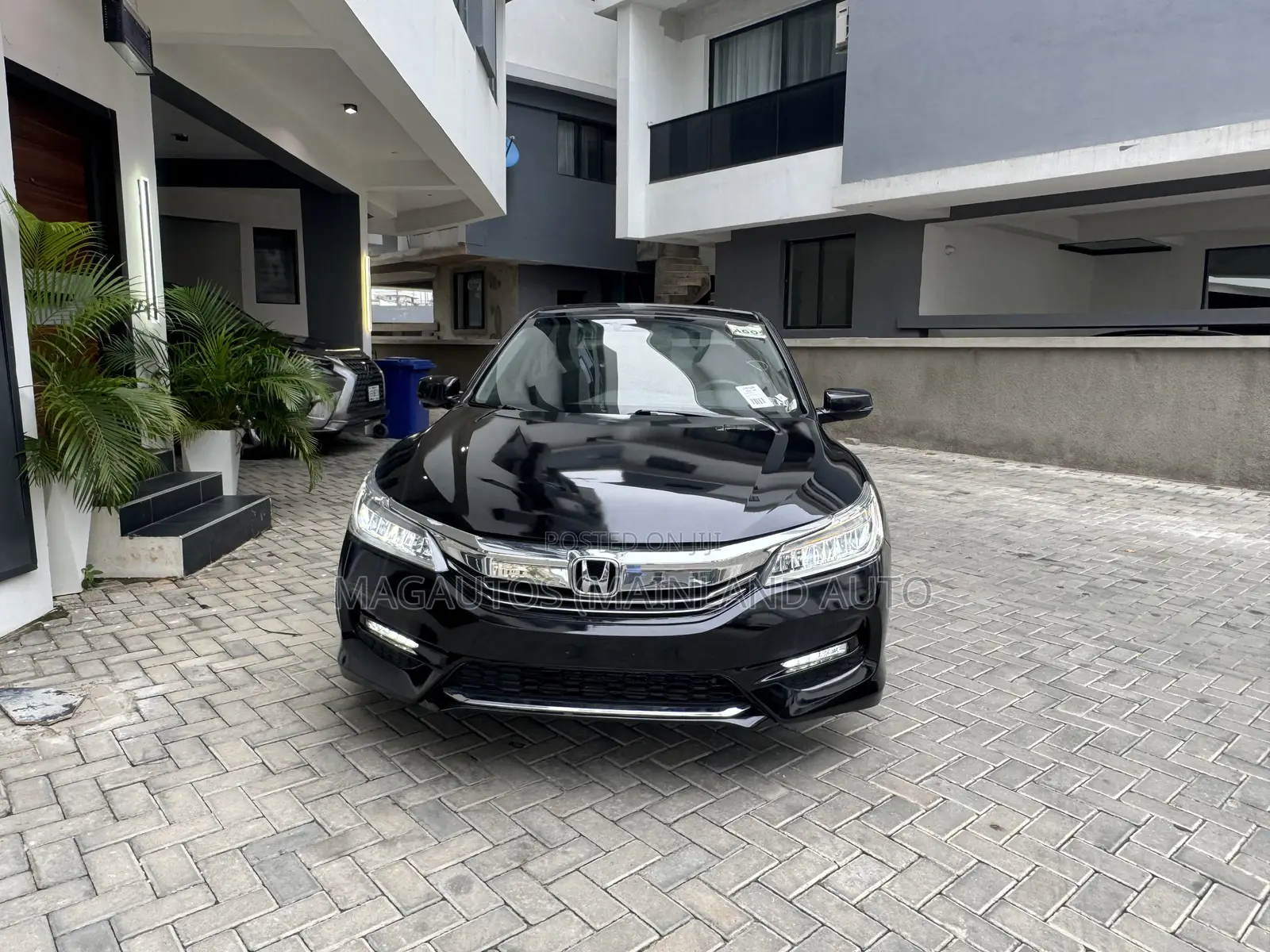Honda Accord Touring V-6 4dr Sedan (3.5L 6cyl 6A) 2014 Black