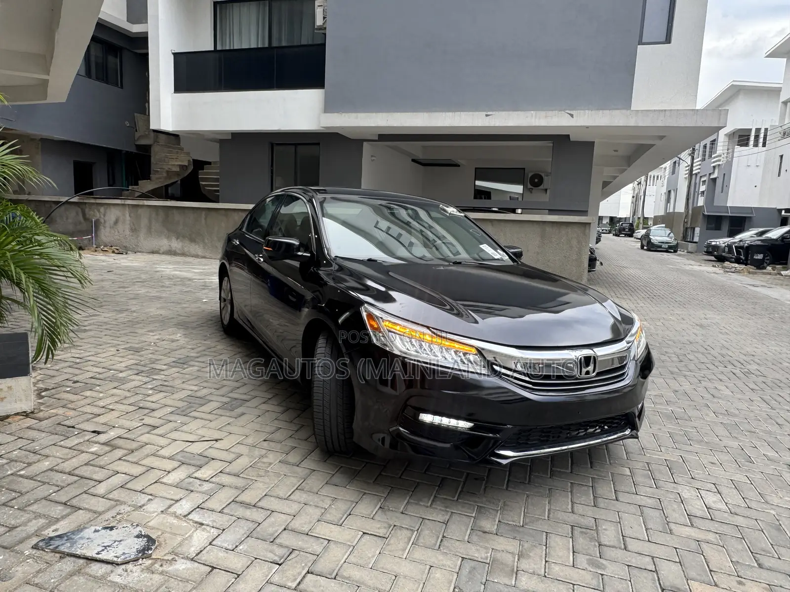 Honda Accord Touring V-6 4dr Sedan (3.5L 6cyl 6A) 2014 Black