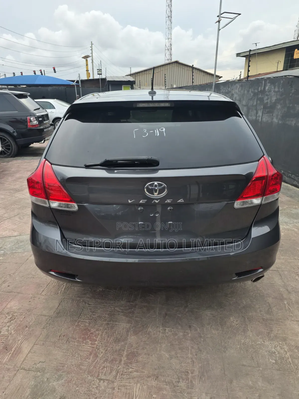 Toyota Venza AWD 2011 Gray
