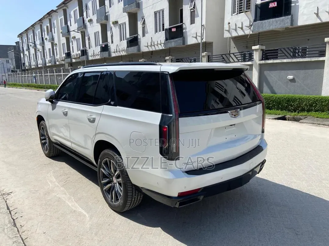Cadillac Escalade 2022 White
